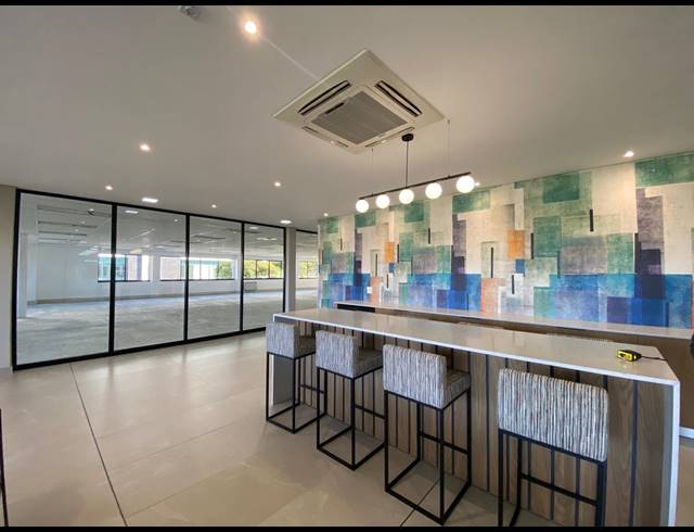 456M² OFFICE TO LET IN FOURWAYS